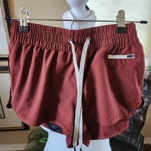 Vuori Womens Shorts Clementine, VW304, XS, Brick, New Without Tags